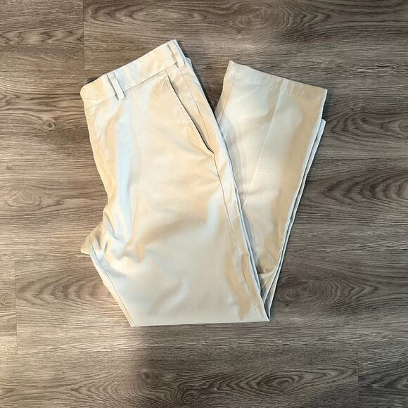 Walter Hagen Men’s Golf Pants 35x30 Beige Flat Front Classic Fit - Picture 7 of 10